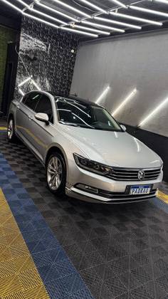 VOLKSWAGEN PASSAT 2.0 16V TSI BLUEMOTION GASOLINA HIGHLINE 4P DSG VOLKSWAGEN PASSAT 2.0 16V TSI BLUEMOTION GASOLINA HIGHLINE 4P DSG